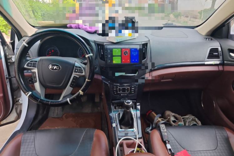 Used BYD Surui 2018 1.5L Manual Luxury Model Center Console