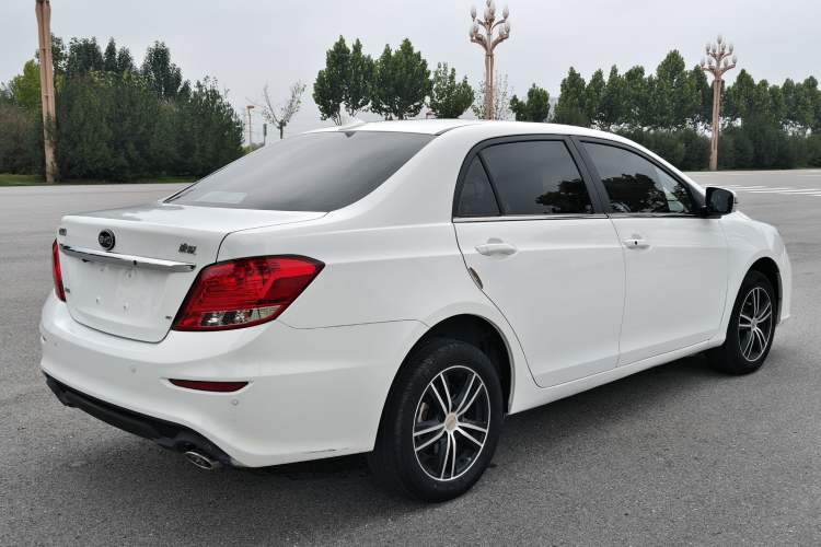 Used BYD Surui 2018 1.5L Manual Luxury Model Exterior 3