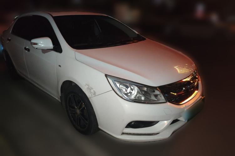 Used BYD Surui 2018 1.5L Manual Luxury Model Front Right 45 Deg