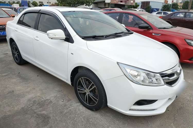 Used BYD Surui 2018 1.5L Manual Luxury Model Front Right 45 Deg