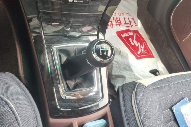 Used BYD Surui 2018 1.5L Manual Enjoyment Model Gear Lever