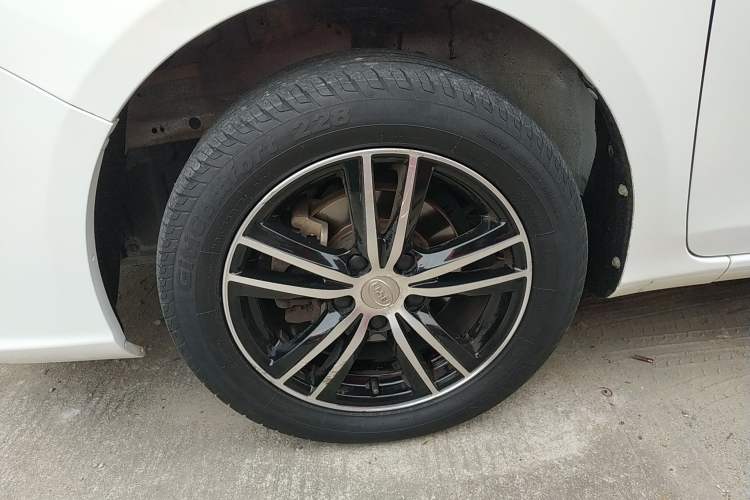 Used BYD Surui 2018 1.5L Manual Luxury Model Left Front Wheel Hub