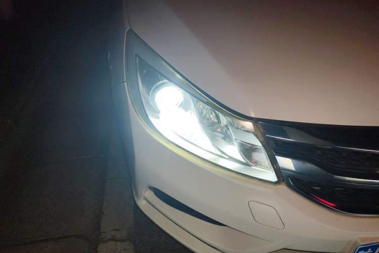 Used BYD Surui 2018 1.5L Manual Luxury Model Right Front Headlight
