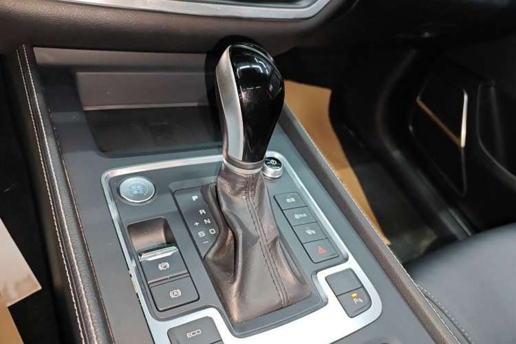 Used BYD Tang 2019 2.0T Automatic SmartConnect Prestige 7-Seater China VI Standard Gear Lever