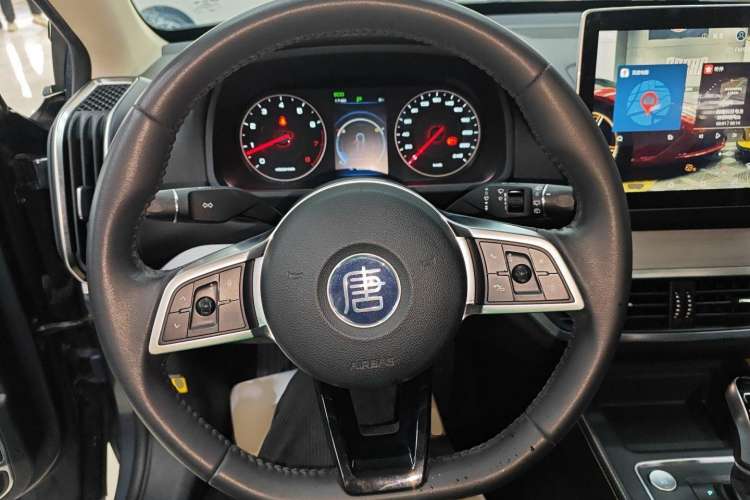 Used BYD Tang 2019 2.0T Automatic SmartConnect Prestige 7-Seater China VI Standard Steering Wheel