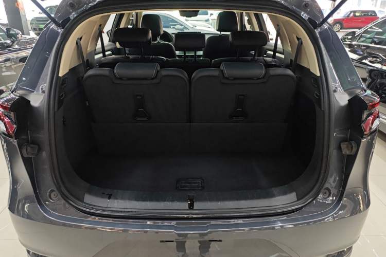 Used BYD Tang 2019 2.0T Automatic SmartConnect Prestige 7-Seater China VI Standard Trunk