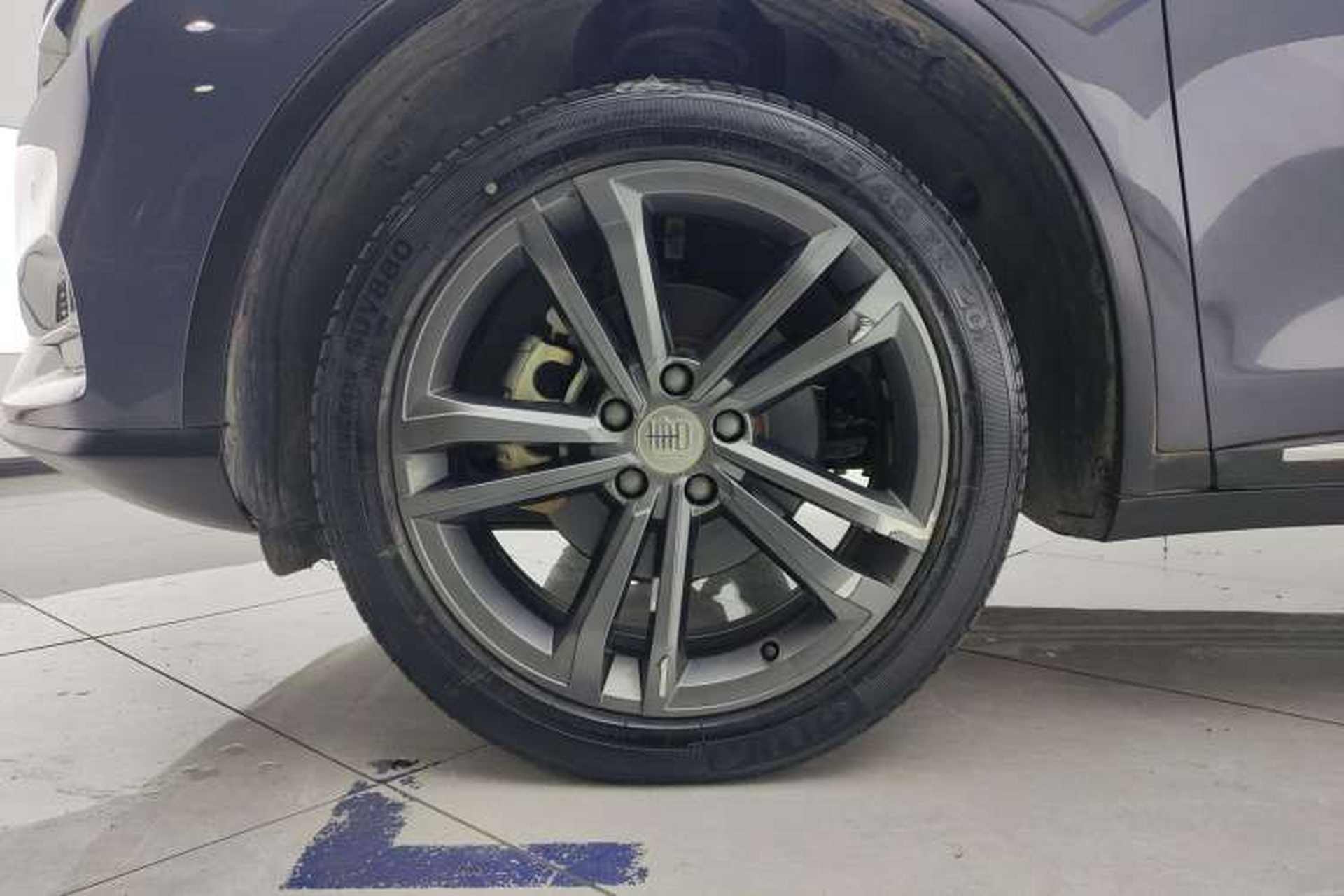 Used BYD Tang 2021 2.0T Automatic Flagship Edition Right Front Wheel Hub