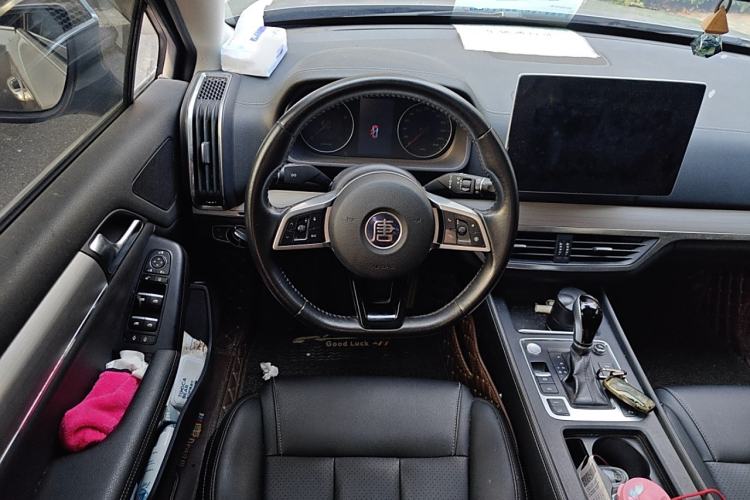 Used BYD Tang 2018 2.0T Automatic Smart Connect Prestige 7-Seater China V Standard Steering Wheel