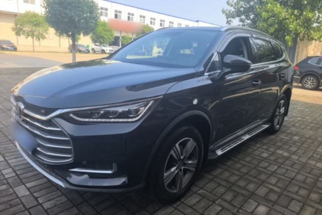 Used BYD Tang 2018 2.0T Automatic SmartConnect Luxury Edition 5 Seats China V Standard