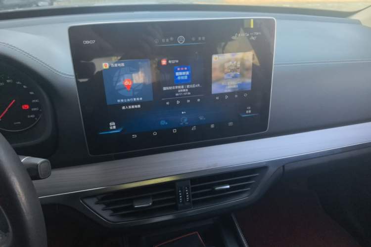Used BYD Tang 2018 2.0T Automatic SmartConnect Luxury Edition 5 Seats China V Standard Audio And AC Panel