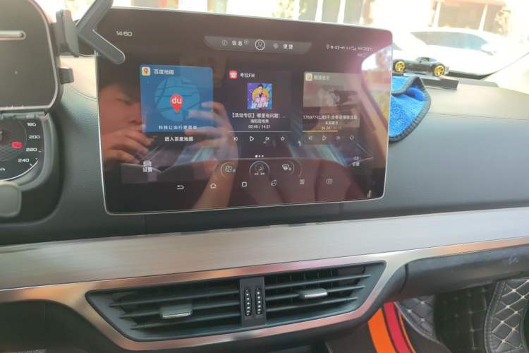 Used BYD Tang 2018 2.0T Automatic SmartConnect Luxury 7-Seater China V Emission Standard Audio And AC Panel
