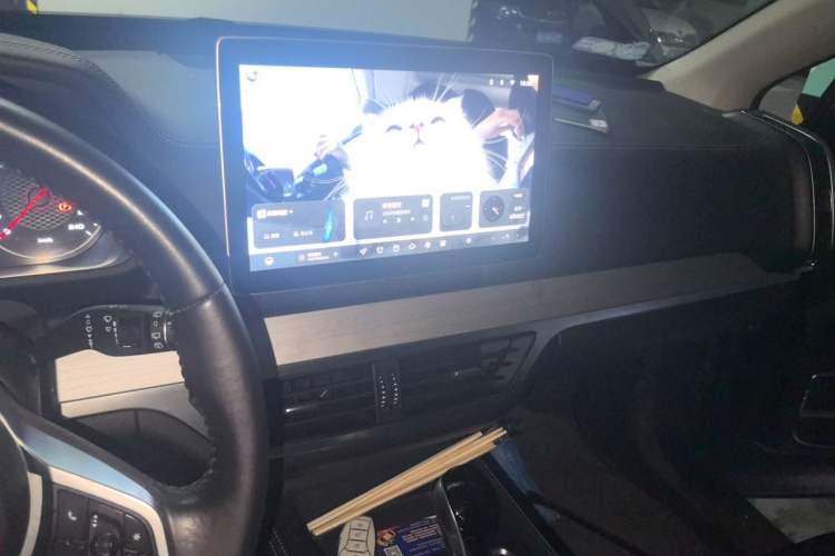 Used BYD Tang 2018 2.0T Automatic SmartConnect Prestige 5-Seater Emission Standard China V Audio And AC Panel