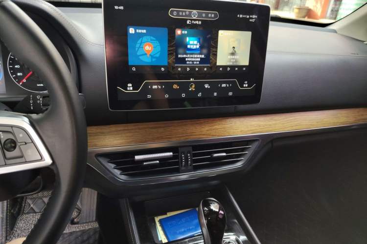 Used BYD Tang 2018 2.0T Automatic Smart Connect Prestige 7-Seater China V Standard Audio And AC Panel
