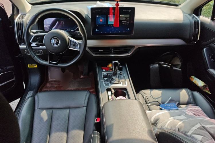 Used BYD Tang 2018 2.0T Automatic SmartConnect Prestige 7-Seater China V Standard Center Console