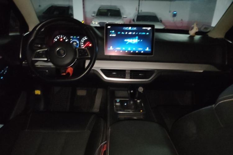 Used BYD Tang 2018 2.0T Automatic SmartConnect Prestige 5-Seater Emission Standard China V Center Console