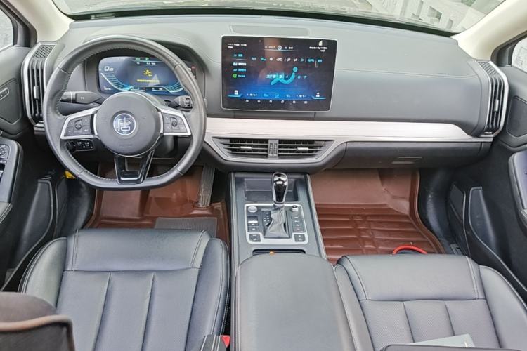 Used BYD Tang 2018 2.0T Automatic SmartConnect Prestige 7-Seater China V Standard Center Console