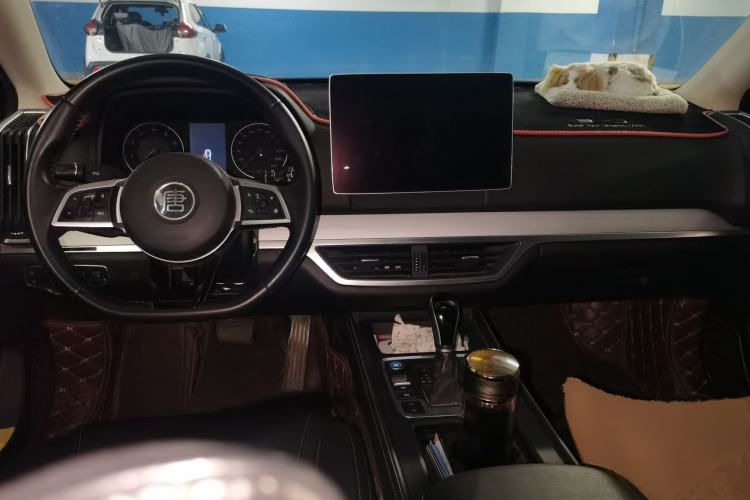 Used BYD Tang 2018 2.0T Automatic Smart Connect Prestige 7-Seater China V Standard Center Console