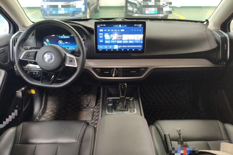 Used BYD Tang 2018 2.0T Automatic SmartConnect Prestige 7-Seater China V Standard Center Console