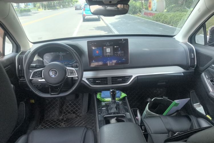 Used BYD Tang 2018 2.0T Automatic SmartConnect Prestige 7-Seater China V Standard Center Console