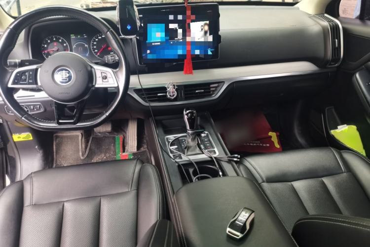 Used BYD Tang 2018 2.0T Automatic Smart Connect Prestige 7-Seater China V Standard Center Console