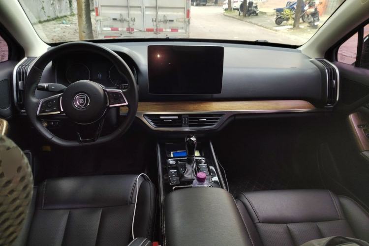 Used BYD Tang 2018 2.0T Automatic Smart Connect Prestige 7-Seater China V Standard Center Console