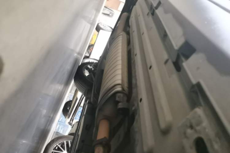 Used BYD Tang 2018 2.0T Automatic SmartConnect Prestige 7-Seater China V Standard Chassis Front Right