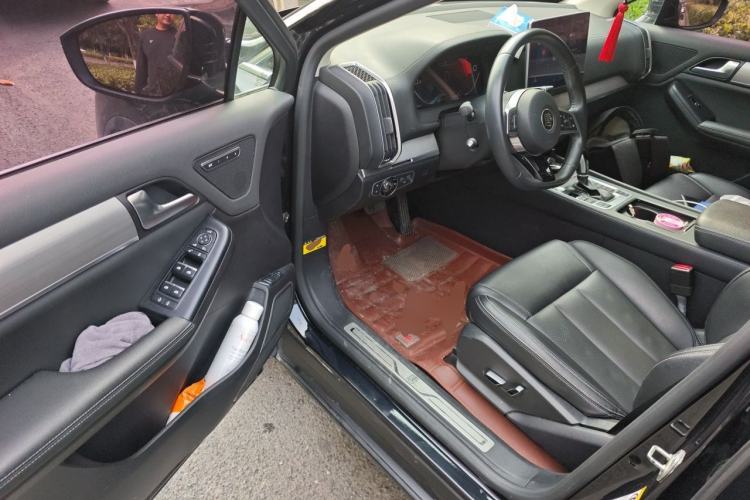 Used BYD Tang 2018 2.0T Automatic SmartConnect Prestige 7-Seater China V Standard Driver Seat