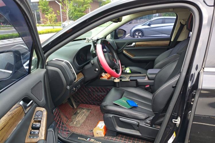 Used BYD Tang 2018 2.0T Automatic SmartConnect Luxury 7-Seater China V Emission Standard Driver Seat