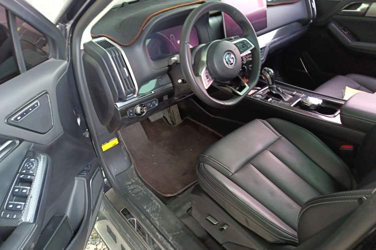 Used BYD Tang 2018 2.0T Automatic SmartConnect Prestige 7-Seater China V Standard Driver Seat