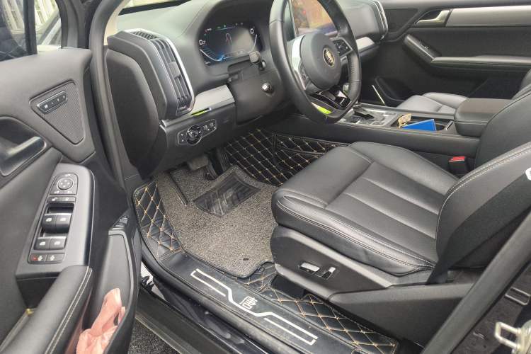 Used BYD Tang 2018 2.0T Automatic SmartConnect Prestige 7-Seater China V Standard Driver Seat