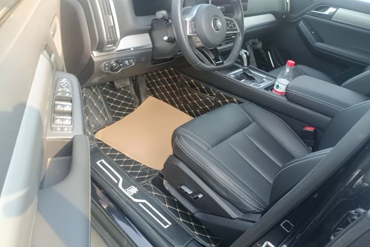 Used BYD Tang 2018 2.0T Automatic SmartConnect Prestige 7-Seater China V Standard Driver Seat