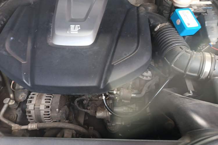 Used BYD Tang 2018 2.0T Automatic SmartConnect Prestige 7-Seater China V Standard Engine Bay
