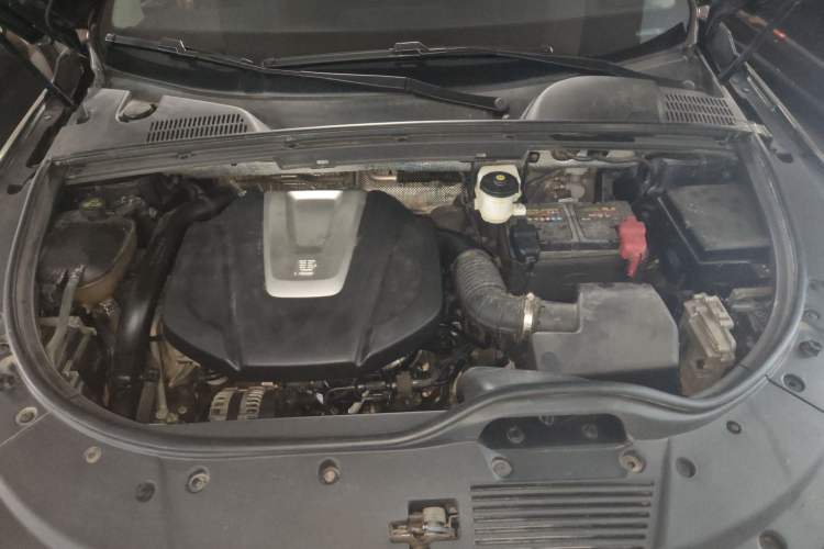 Used BYD Tang 2018 2.0T Automatic Smart Connect Prestige 7-Seater China V Standard Engine Bay
