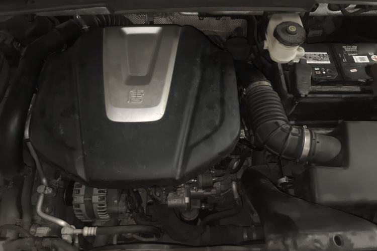Used BYD Tang 2018 2.0T Automatic SmartConnect Prestige 7-Seater China V Standard Engine Bay