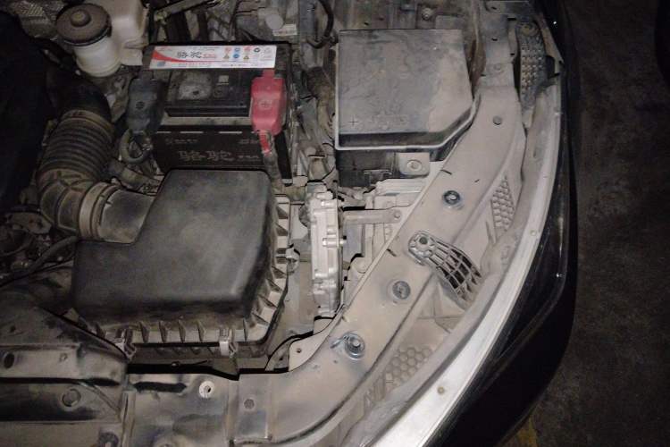 Used BYD Tang 2018 2.0T Automatic Smart Connect Prestige 7-Seater China V Standard Engine Bay Left