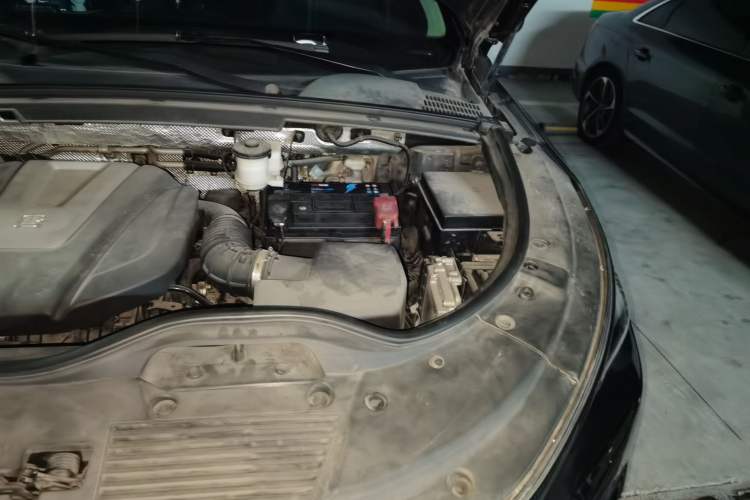 Used BYD Tang 2018 2.0T Automatic SmartConnect Prestige 7-Seater China V Standard Engine Bay Left