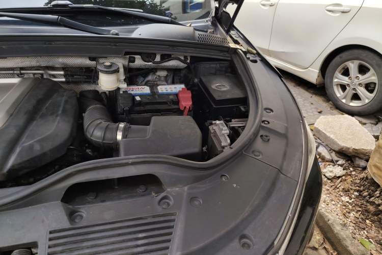Used BYD Tang 2018 2.0T Automatic Smart Connect Prestige 7-Seater China V Standard Engine Bay Left