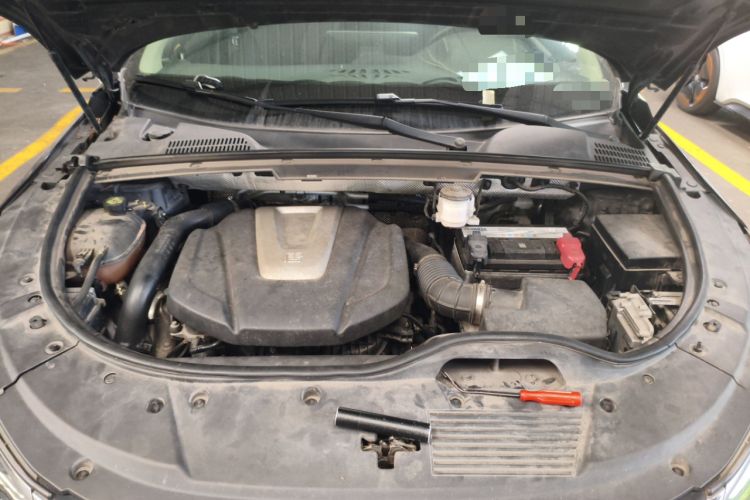Used BYD Tang 2018 2.0T Automatic SmartConnect Prestige 7-Seater China V Standard Engine Bay