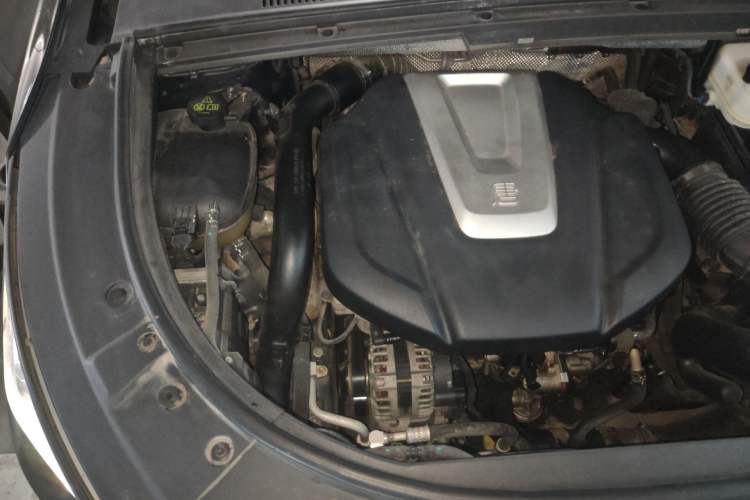 Used BYD Tang 2018 2.0T Automatic Smart Connect Prestige 7-Seater China V Standard Engine Bay Right