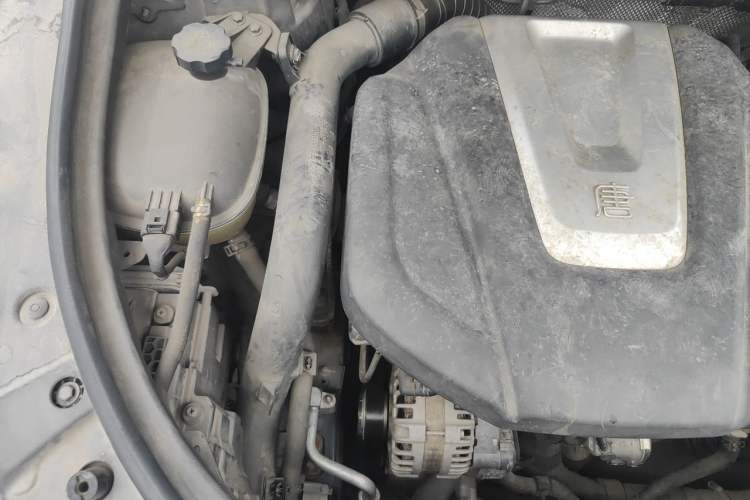 Used BYD Tang 2018 2.0T Automatic SmartConnect Prestige 7-Seater China V Standard Engine Bay Right