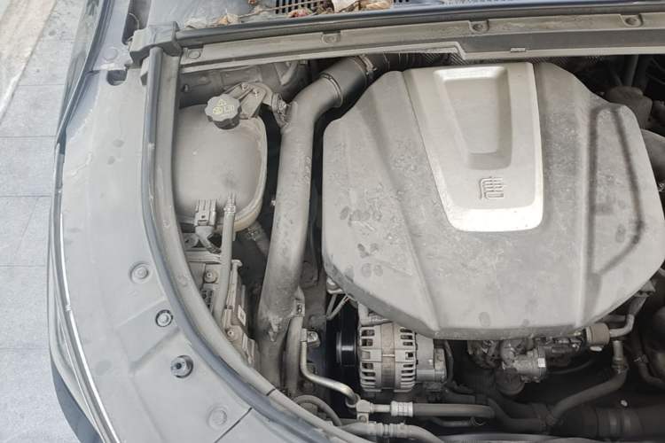 Used BYD Tang 2018 2.0T Automatic SmartConnect Prestige 7-Seater China V Standard Engine Bay Right