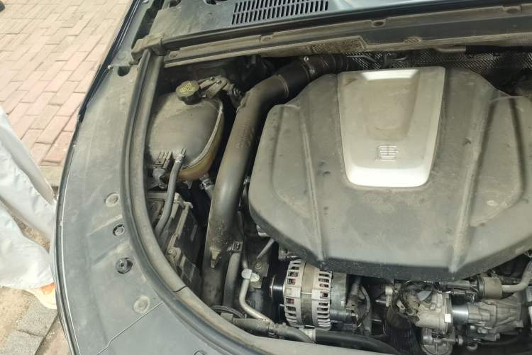Used BYD Tang 2018 2.0T Automatic Smart Connect Prestige 7-Seater China V Standard Engine Bay Right