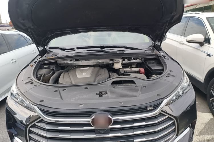 Used BYD Tang 2018 2.0T Automatic SmartConnect Prestige 7-Seater China V Standard Engine Bay