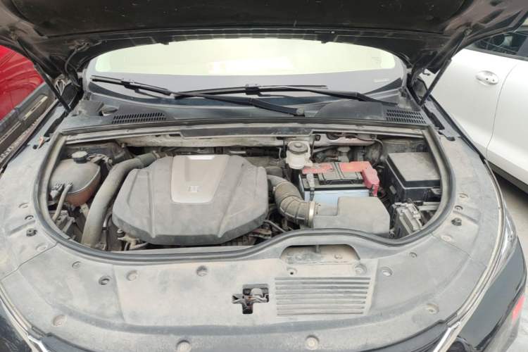 Used BYD Tang 2018 2.0T Automatic Smart Connect Prestige 7-Seater China V Standard Engine Bay