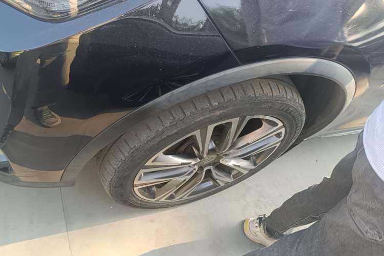 Used BYD Tang 2018 2.0T Automatic SmartConnect Prestige 7-Seater China V Standard Exterior 4