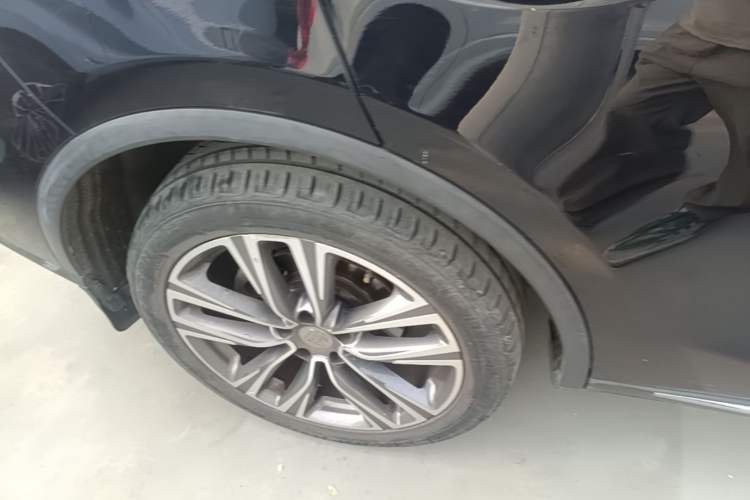 Used BYD Tang 2018 2.0T Automatic SmartConnect Prestige 7-Seater China V Standard Exterior 5