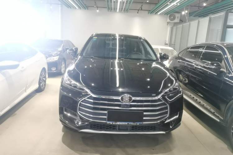 Used BYD Tang 2018 2.0T Automatic SmartConnect Prestige 7-Seater China V Standard Front