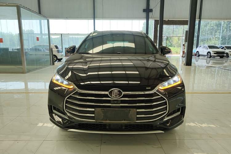Used BYD Tang 2018 2.0T Automatic SmartConnect Prestige 7-Seater China V Standard Front