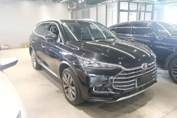 Used BYD Tang 2018 2.0T Automatic SmartConnect Prestige 7-Seater China V Standard Front Right 45 Deg
