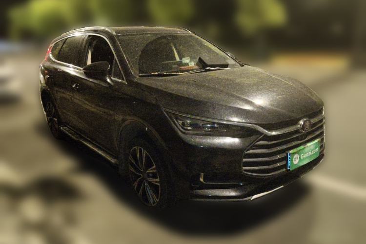 Used BYD Tang 2018 2.0T Automatic SmartConnect Luxury Version 7 Seats China V Standard Front Right 45 Deg